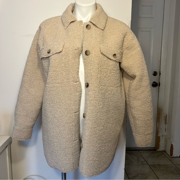Shearling Shacket - Cream - Picture 2 of 8